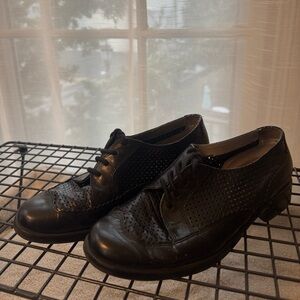 AEROSOLES Black Perforated Men's Oxfords